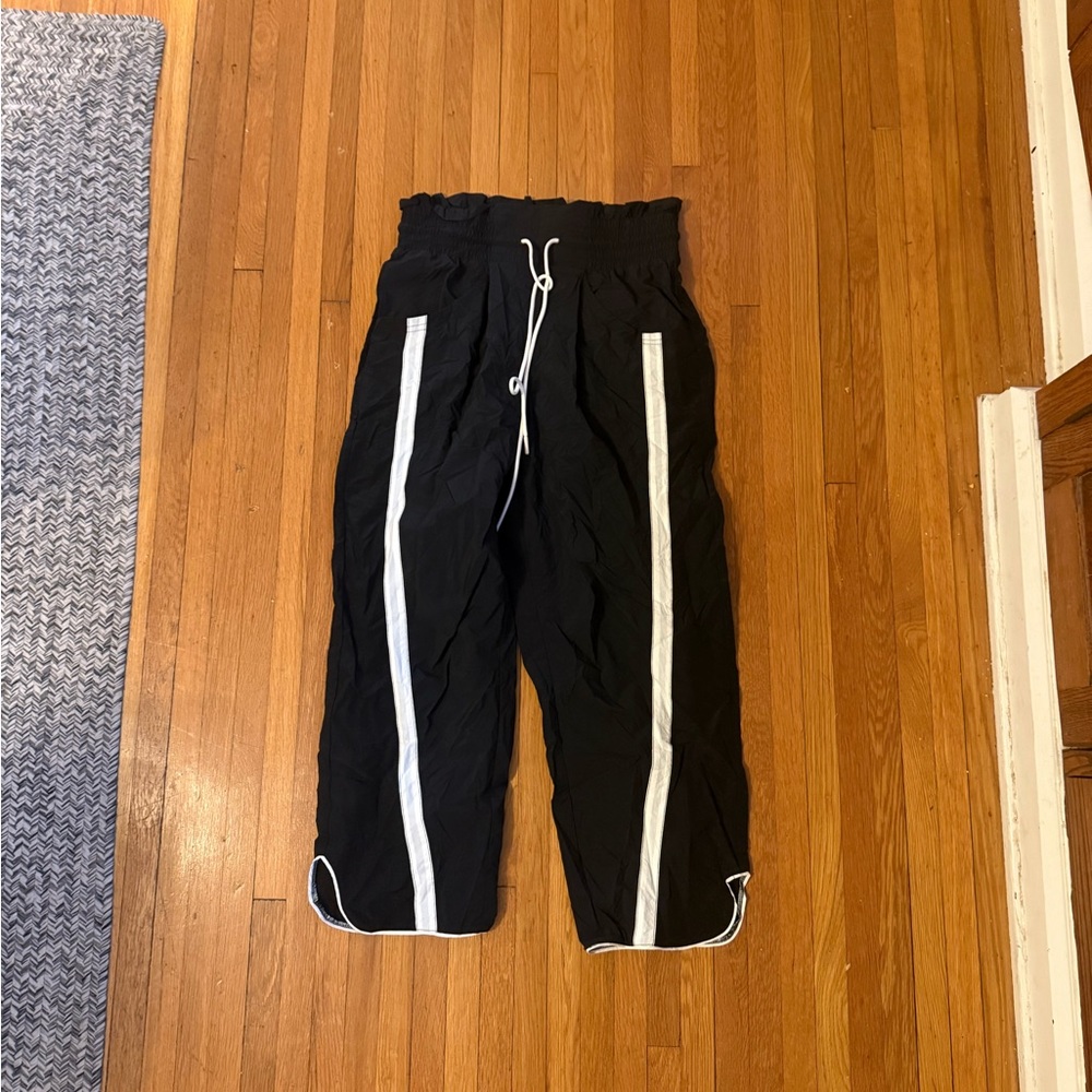 Free People FP Movement Champ is Here Pant NWOT - Picture 4 of 6